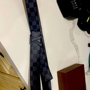 Louis Vuitton belt